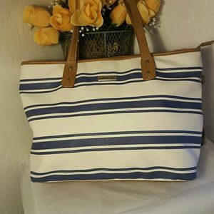 Marc Fisher large tote